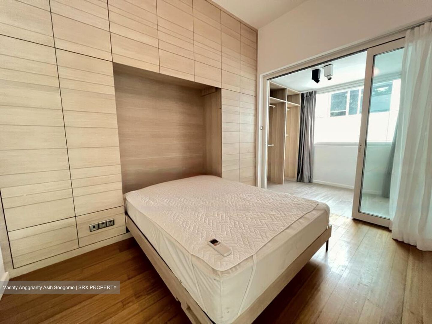 Paterson Road (D9), Terrace #485842431